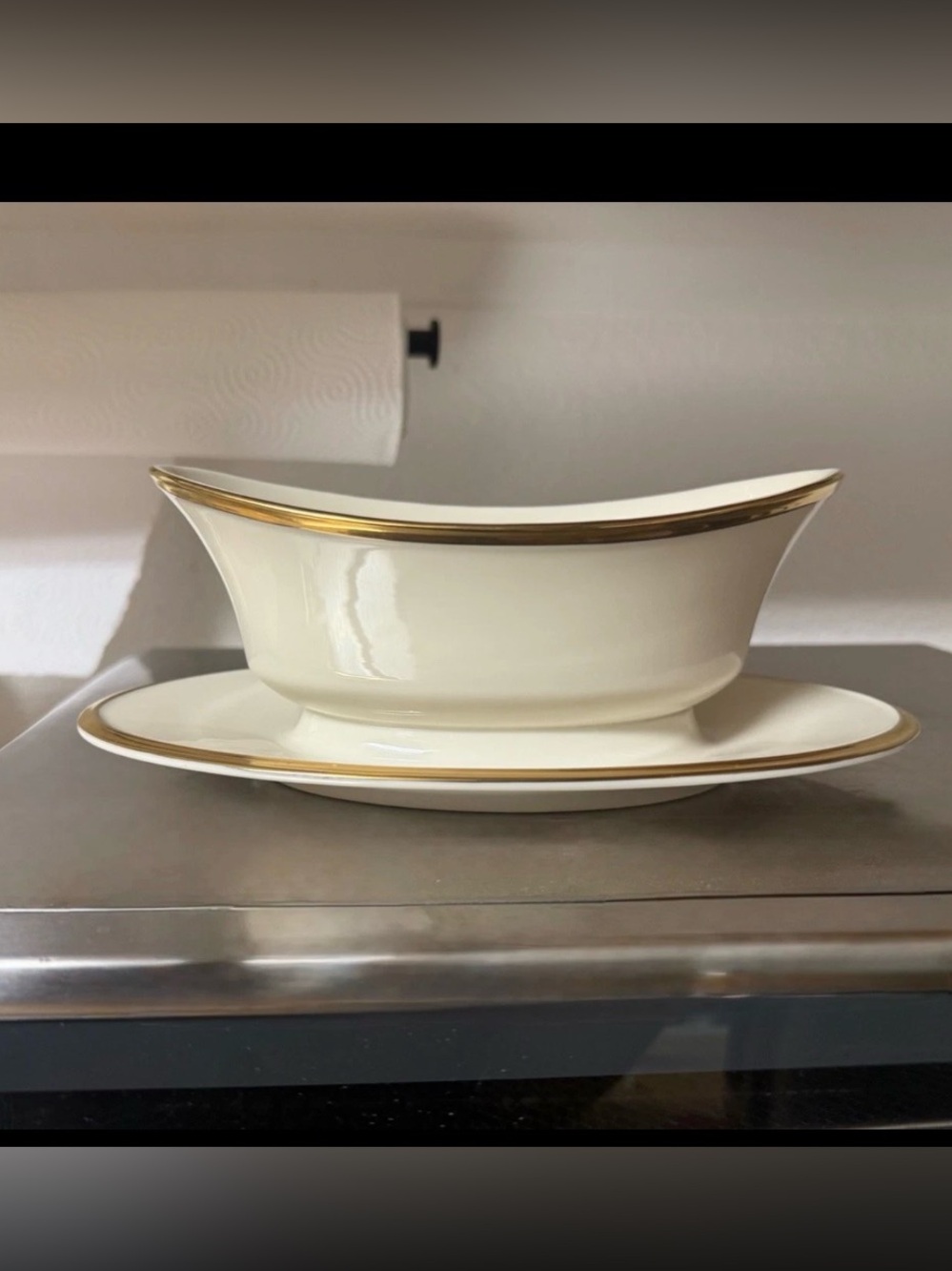 Lenox Cream Porcelain Gravy Boat with Gold Trim and Underplate